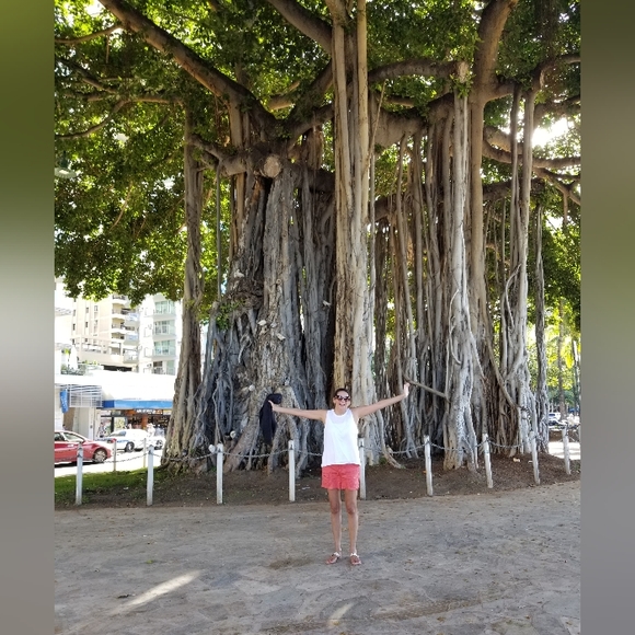 Meet your Posher, Tiana - Picture 9 of 14